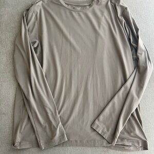Alo Yoga Men’s Tan Conquer Long Sleeve T Shirt